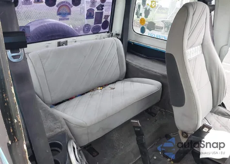 1995 Jeep Wrangler / Yj S/Rio Grande z USA, uszkodzony, nr VIN 1J4FY19P2SP204182